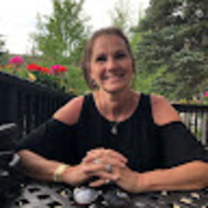 Meet your Posher, Kelli